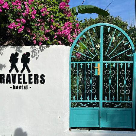 Hostal & Cafe Travelers 圣地亚哥 外观 照片