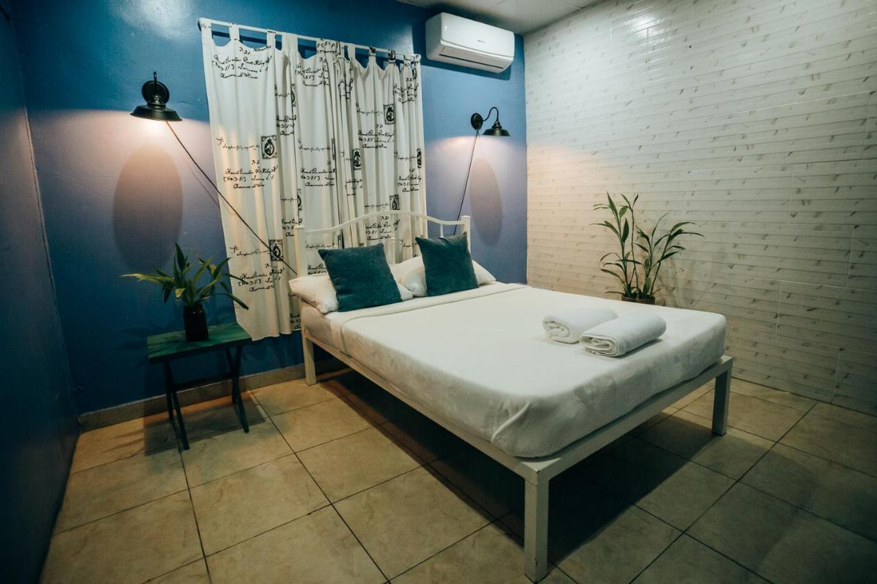 Hostal & Cafe Travelers 圣地亚哥 外观 照片