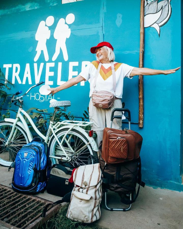Hostal & Cafe Travelers 圣地亚哥 外观 照片